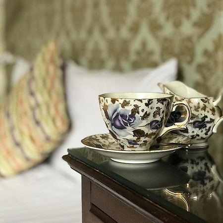Club House Hotel Килкени Екстериор снимка