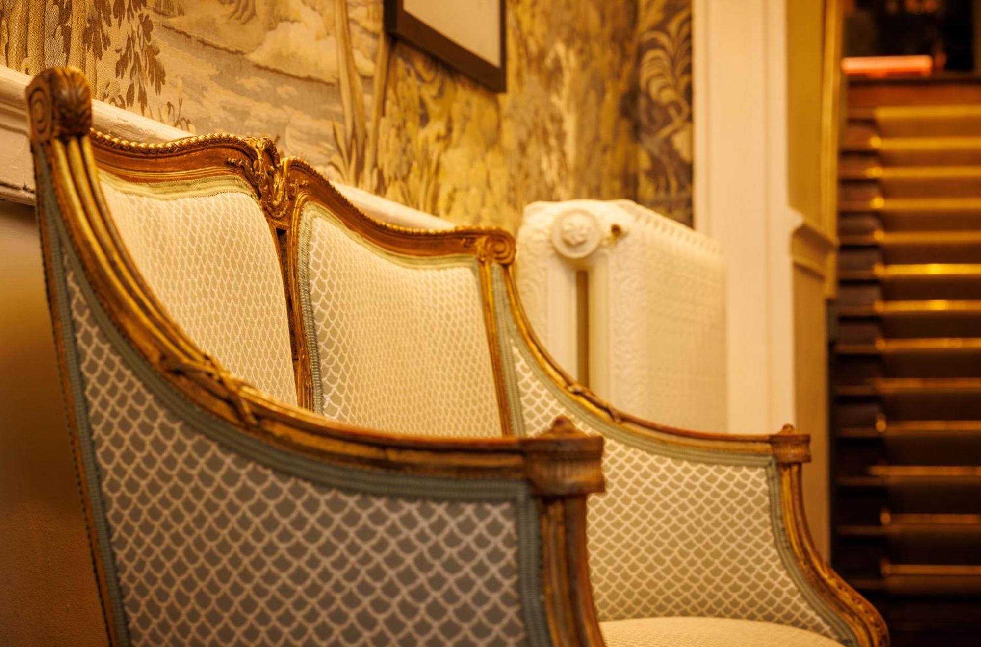 Club House Hotel Килкени Екстериор снимка